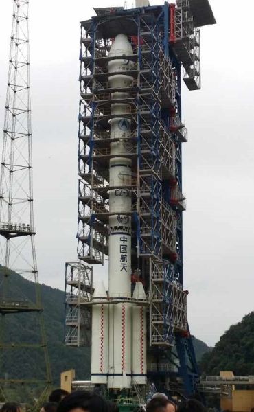 发射台上的长征3C火箭。