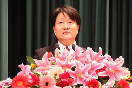 辽宁省高级人民法院副院长徐安生。