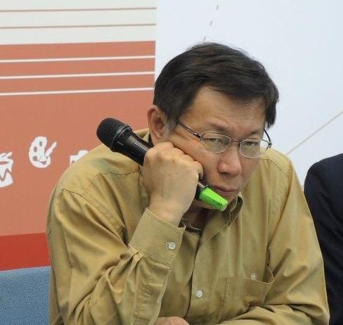 柯文哲正偏离正道？