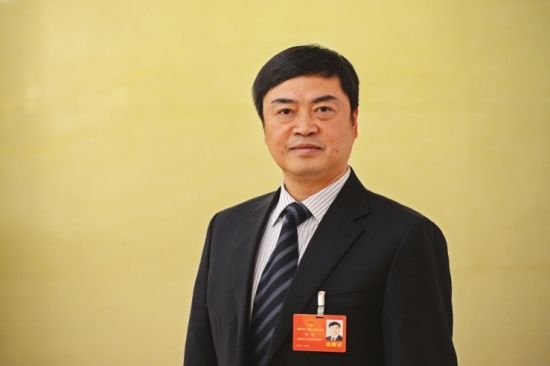 省人大代表、湘西土家族苗族自治州花垣县 委书记罗明。图/记者陈勇