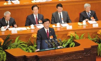 昨天，曹建明作最高检工作报告。 京华时报记者王海欣摄