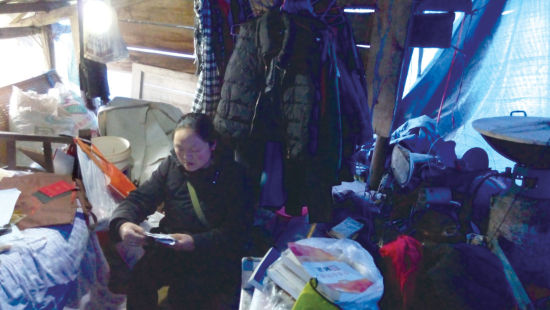 她，在10年内7次被镇政府送进精神病院，而至关重要“偏执型精神障碍”的鉴定，是在送进精神病院强制打针吃药半月后才由公安机关出示的。这是湖南湘西女村民张治从2004年至今的人生遭遇