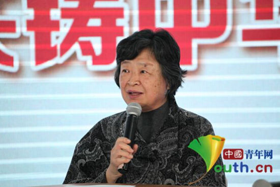 贺龙之女谈清明节祭奠先烈