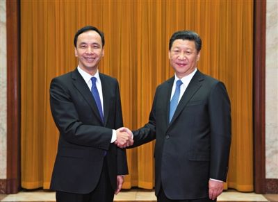 昨日，中共中央总书记习近平在北京人民大会堂会见中国国民党主席朱立伦。新华社记者 兰红光 摄