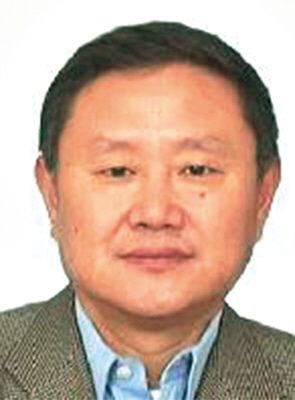 可能外逃澳大利亚人员 胡奉宪 现年60岁，外逃前任四川韵律实业发展公司总经理、董事长，2009年11月逃往美国或澳大利亚，所涉罪名为贪污。