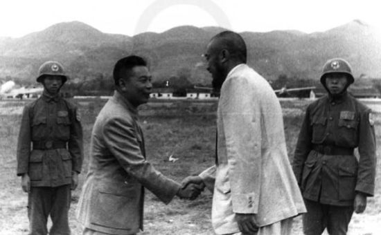 蒋经国与马步芳