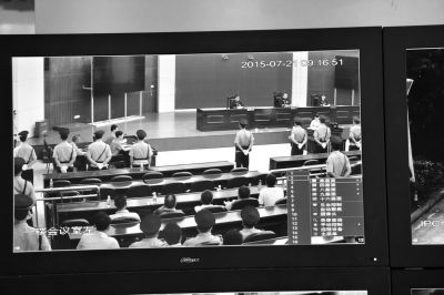 湘潭市中级人民法院庭审监控画面（7月21日摄）。