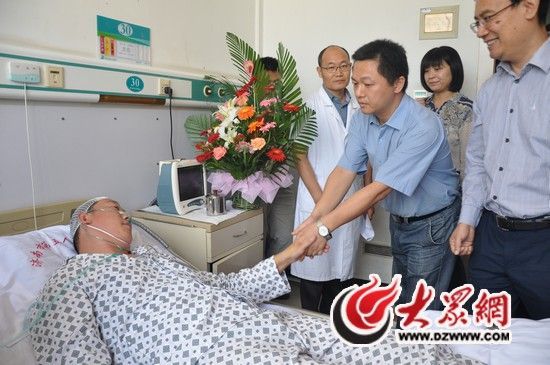 o 环保部长批示环保人员被打 今天上午,环保部办公厅副主任钱勇一行