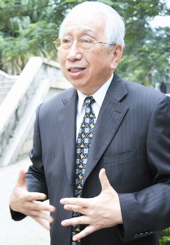 澳洲老华侨稀世珍品献故乡