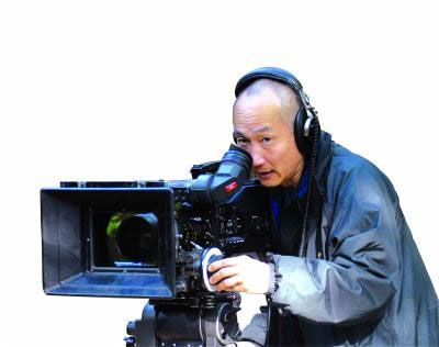图文:电影导演张建亚