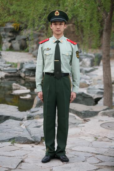 图文:武警部队8月1日起全面换装(7)