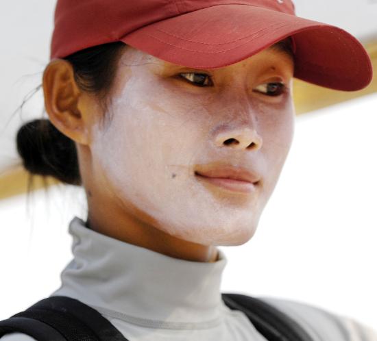 图文水运会1爱美的白脸姑娘