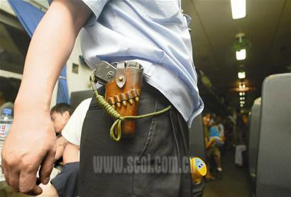 铁路线上便衣警察反扒活动揭秘(组图)