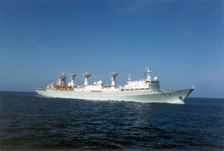 图文:远望号测量船