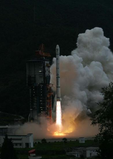 图文:我国首颗探月卫星嫦娥发射