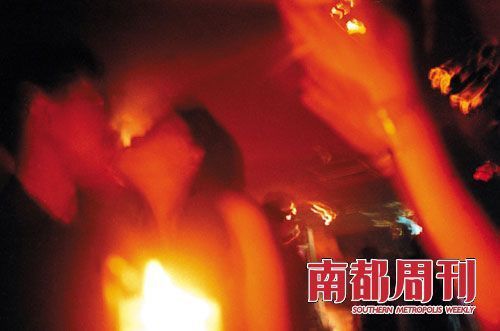 广东东莞色情业莞式标准服务揭秘 手机新浪网