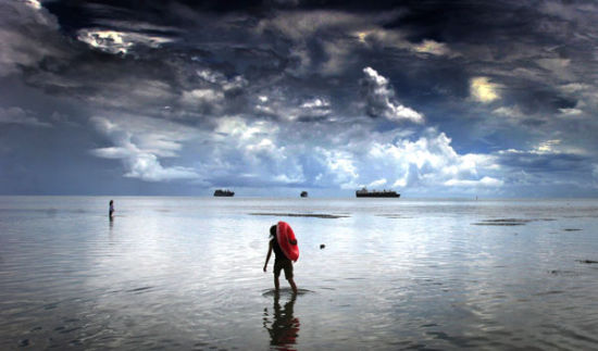 岛国目前已经不限于旅游上的价值，更重要的是，其给中国的移民者们打开了一扇门。