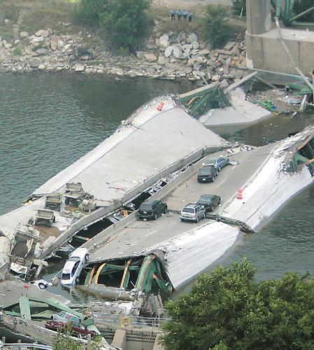 黄石大桥垮塌图片