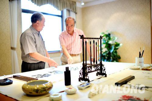 　　老年人体验七星品质老年生活