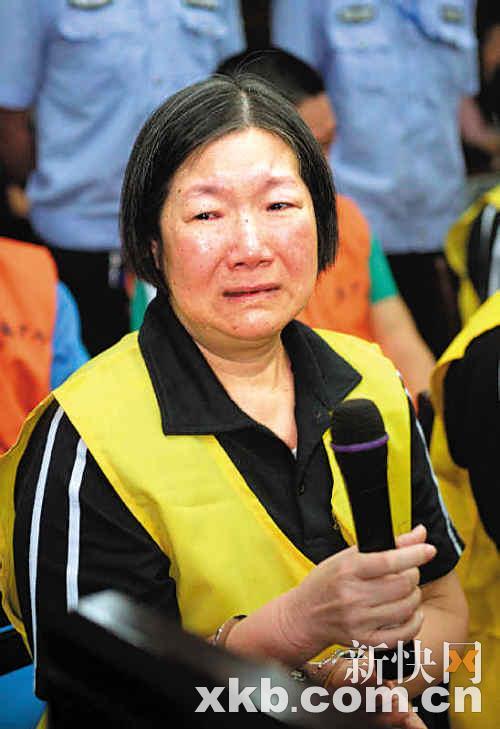 　　■李启红昨日听判后当庭痛哭。黄巍俊 罗伟雄/摄