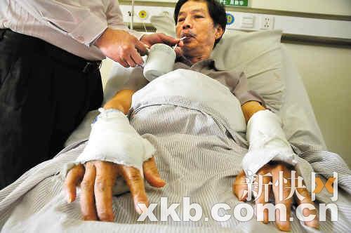 　　■赖凯忠被人打断双手后，至今仍在医院里接受治疗。林良田/摄