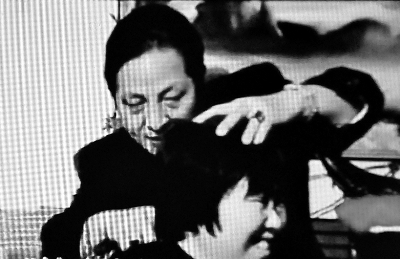 王林“发功治病”资料图。