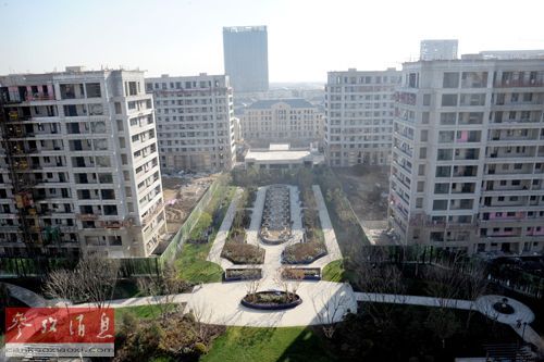 资料图片：这是2012年11月8日拍摄的建设中的沈阳全运村。 新华社发