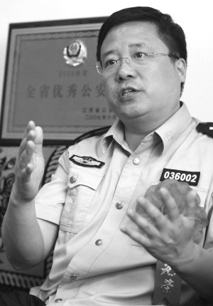 徐州市公安局云龙分局局长王德臣公安英模受表彰[十大平安卫士]孙伟华