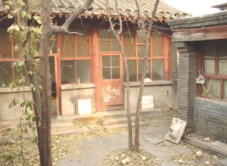 破砖烂瓦的北京四合院就应拆除