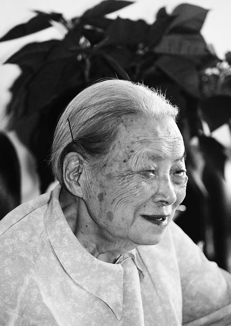 川大教授百岁弟子"以文会友"_新闻中心_新浪网