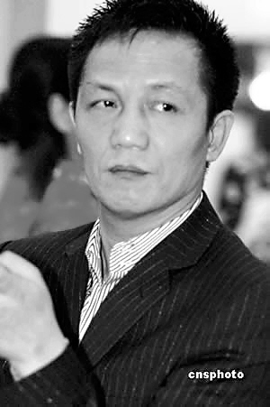 干警狂写200份材料为周正毅减刑