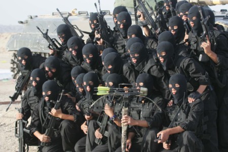 中方参演部队厉兵秣马备战和平使命―2007