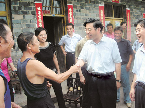 防止麻痹松懈 确保安全度汛 积极开发项目巩 固移民后扶成果