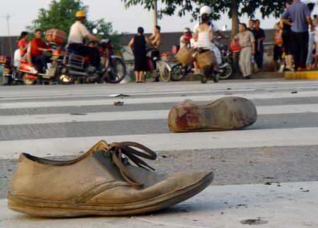 又是运渣车刹车30米酿惨祸