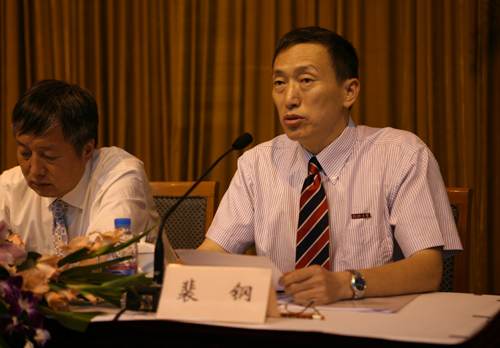 中科院院士裴钢任同济大学校长 万钢不再任该职