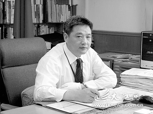 李洪应 传奇汉子竞风流