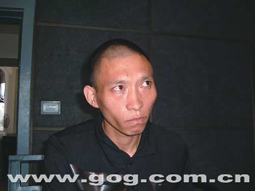 图文抓获贵阳瘾君子牵出成都两毒枭