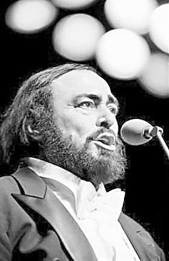 意大利男高音歌唱家帕瓦罗蒂去世