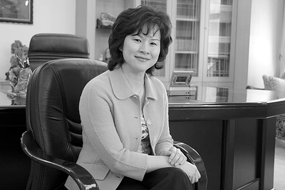 和儿子早恋女友"结盟"