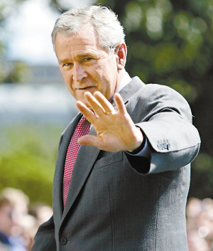 内贾德再邀布什公开辩论