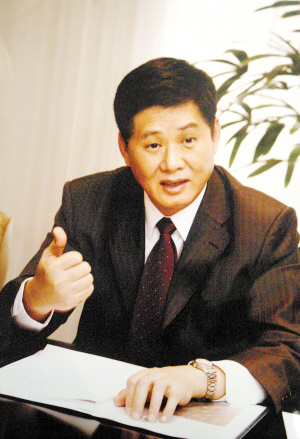 综合 正文     谭应华:根据管,用分离的"新农合"模式,实行政府拨款