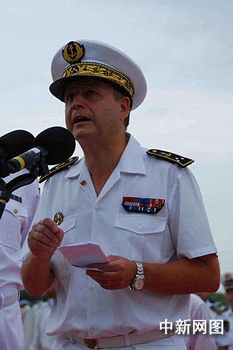 摄中新网9月27日电 正在广东湛江访问的法国海军印度洋海区三军司令