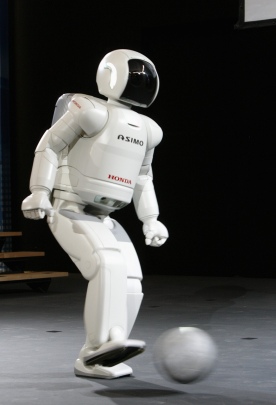 第二代"阿西莫"机器人首次在欧洲公开亮相