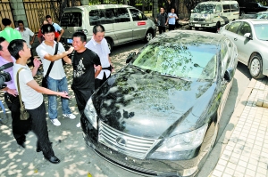 点击图片进入下一页