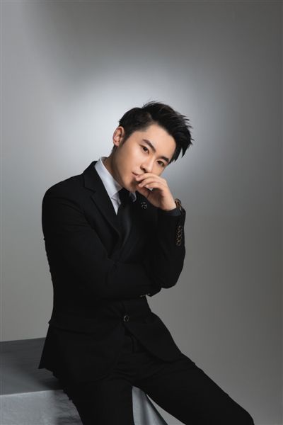 马锐 时尚教育家,主持人,企业家   中国美是纯粹的,东方的载体不同