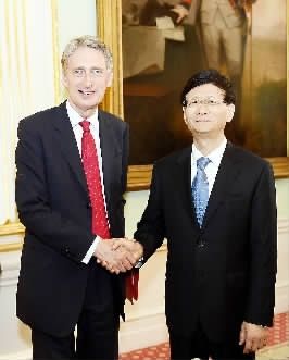 英国首相卡梅伦会见孟建柱_手机新浪网