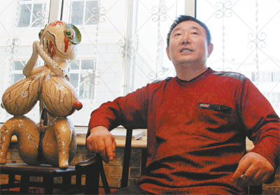 2004年10月2日,邢良坤参加一慈善活动.汪洋 摄