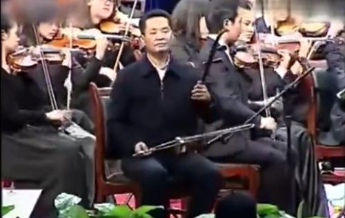 县委书记演奏二胡视频截图