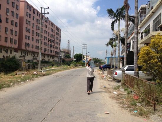 海丰县梅陇镇镇长称，已通过招投标确定新的承包公司，建设新的自来水厂和管网，明年春节前水质可改善