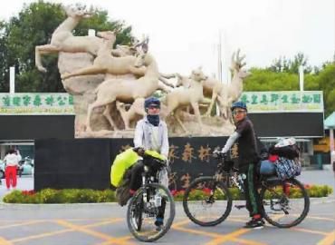 双骑千里回家，边走边看风景 本组图片 读者供图 